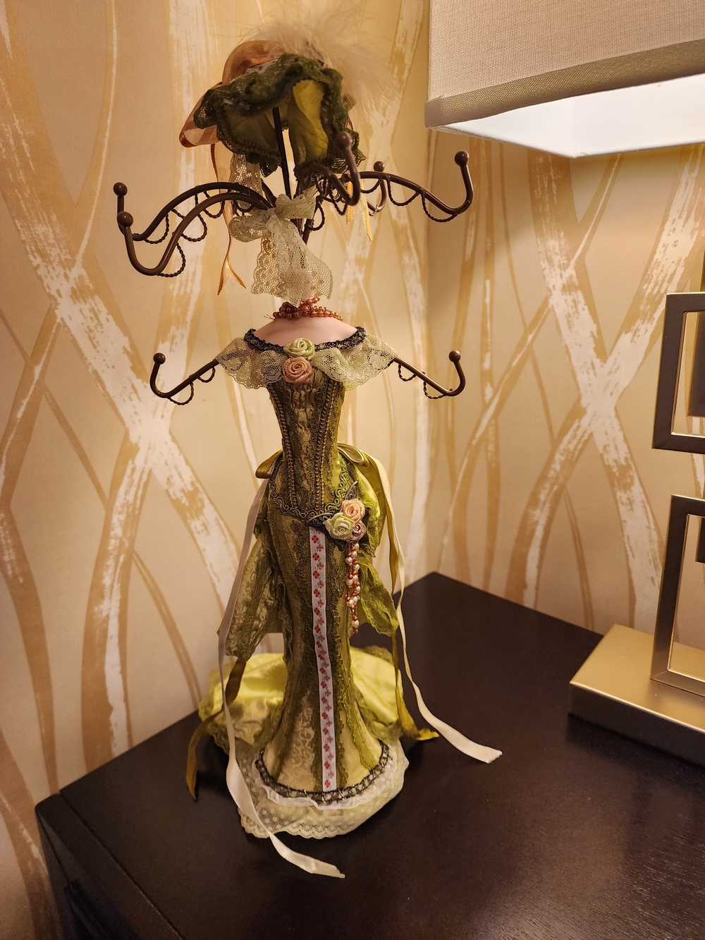 Green Victorian-Style Dress Form Jewelry Stand - Picture 2 of 3
